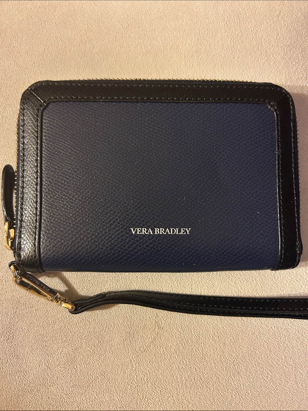 Vera Bradley Pebbled Zip Around leather Wristlet wallet NWOT